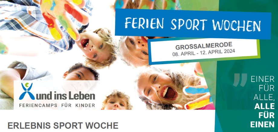 Kinder stehen im Kreis, haben bemalte Hände, lachen